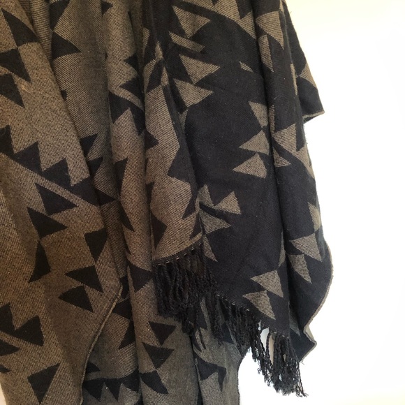 Indigo Long Shall/Shrug - Picture 6 of 6